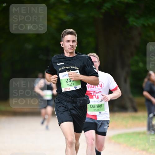 31.08.2025 - 21. Blankeneser Heldenlauf Dr. Thomas Lammeyer http://msf.ph/oto/8635137 31.08.2025 10:37:24 Laufen 3371, 3525 meine-sportfotos.de