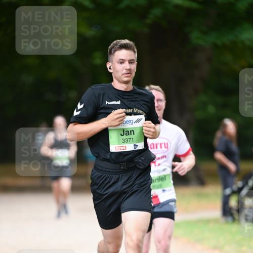 31.08.2025 - 21. Blankeneser Heldenlauf Dr. Thomas Lammeyer http://msf.ph/oto/8635140 31.08.2025 10:37:24 Laufen 3371 meine-sportfotos.de
