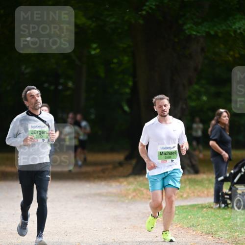 31.08.2025 - 21. Blankeneser Heldenlauf Dr. Thomas Lammeyer http://msf.ph/oto/8635171 31.08.2025 10:37:36 Laufen 3333, 3181 meine-sportfotos.de