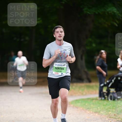 31.08.2025 - 21. Blankeneser Heldenlauf Dr. Thomas Lammeyer http://msf.ph/oto/8635230 31.08.2025 10:37:50 Laufen 33, 3538 meine-sportfotos.de