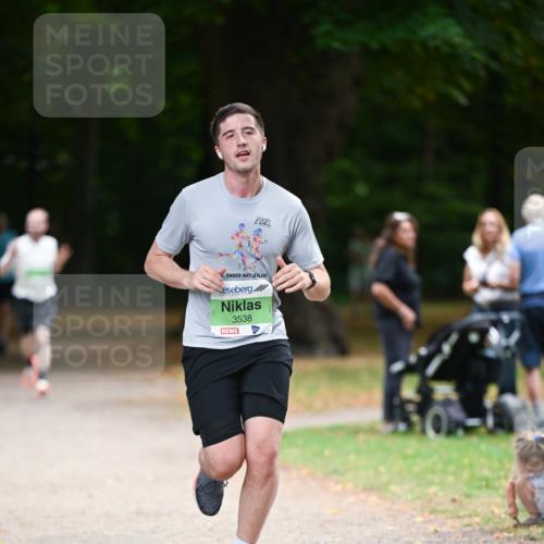 31.08.2025 - 21. Blankeneser Heldenlauf Dr. Thomas Lammeyer http://msf.ph/oto/8635232 31.08.2025 10:37:50 Laufen 3, 3538 meine-sportfotos.de