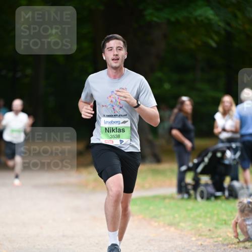 31.08.2025 - 21. Blankeneser Heldenlauf Dr. Thomas Lammeyer http://msf.ph/oto/8635233 31.08.2025 10:37:50 Laufen 33, 3538 meine-sportfotos.de