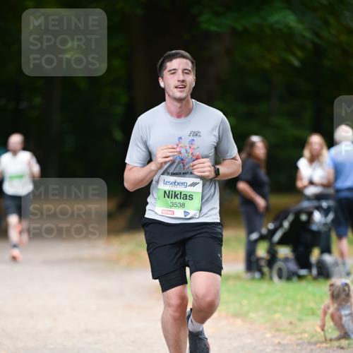 31.08.2025 - 21. Blankeneser Heldenlauf Dr. Thomas Lammeyer http://msf.ph/oto/8635235 31.08.2025 10:37:51 Laufen 33, 3538 meine-sportfotos.de