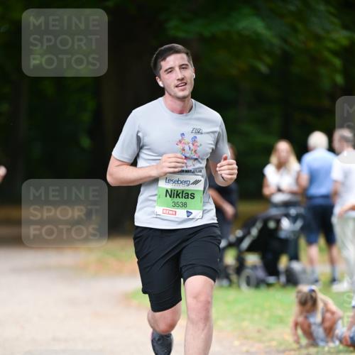 31.08.2025 - 21. Blankeneser Heldenlauf Dr. Thomas Lammeyer http://msf.ph/oto/8635237 31.08.2025 10:37:51 Laufen 3538 meine-sportfotos.de