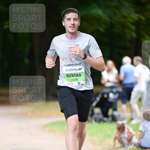 31.08.2025 - 21. Blankeneser Heldenlauf Dr. Thomas Lammeyer http://msf.ph/oto/8635239 31.08.2025 10:37:51 Laufen 33, 3538 meine-sportfotos.de