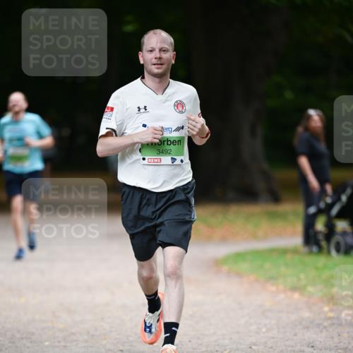 31.08.2025 - 21. Blankeneser Heldenlauf Dr. Thomas Lammeyer http://msf.ph/oto/8635254 31.08.2025 10:37:58 Laufen 3492 meine-sportfotos.de
