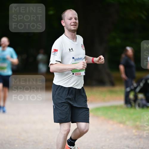 31.08.2025 - 21. Blankeneser Heldenlauf Dr. Thomas Lammeyer http://msf.ph/oto/8635258 31.08.2025 10:37:59 Laufen 8, 432 meine-sportfotos.de
