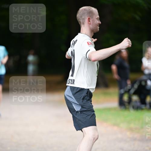 31.08.2025 - 21. Blankeneser Heldenlauf Dr. Thomas Lammeyer http://msf.ph/oto/8635261 31.08.2025 10:37:59 Laufen  meine-sportfotos.de