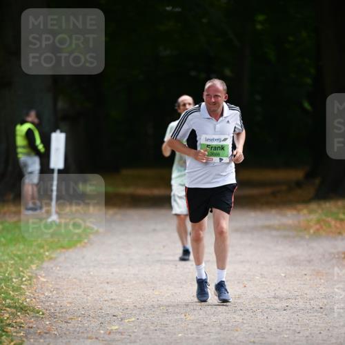 31.08.2025 - 21. Blankeneser Heldenlauf Dr. Thomas Lammeyer http://msf.ph/oto/8635278 31.08.2025 10:38:11 Laufen 3086 meine-sportfotos.de