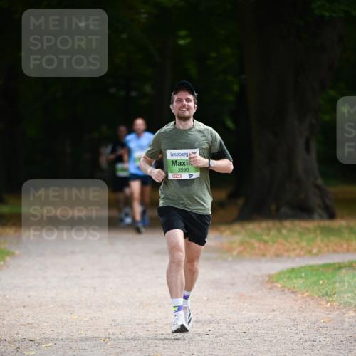 31.08.2025 - 21. Blankeneser Heldenlauf Dr. Thomas Lammeyer http://msf.ph/oto/8635332 31.08.2025 10:38:25 Laufen 3590 meine-sportfotos.de