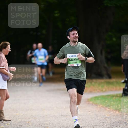 31.08.2025 - 21. Blankeneser Heldenlauf Dr. Thomas Lammeyer http://msf.ph/oto/8635338 31.08.2025 10:38:26 Laufen 3590 meine-sportfotos.de