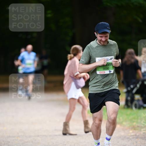31.08.2025 - 21. Blankeneser Heldenlauf Dr. Thomas Lammeyer http://msf.ph/oto/8635345 31.08.2025 10:38:27 Laufen 19, 3590 meine-sportfotos.de