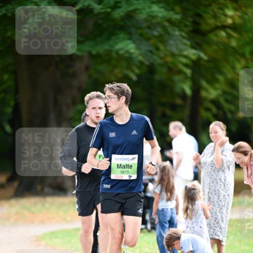 31.08.2025 - 21. Blankeneser Heldenlauf Dr. Thomas Lammeyer http://msf.ph/oto/8635388 31.08.2025 10:38:39 Laufen 3615 meine-sportfotos.de