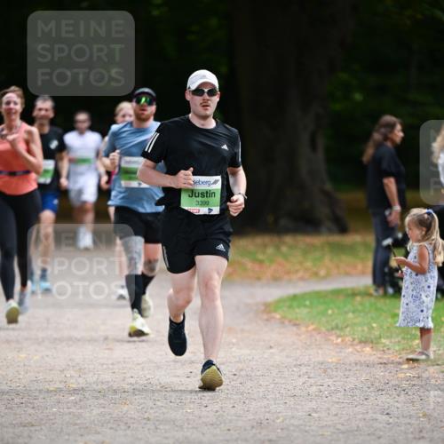 31.08.2025 - 21. Blankeneser Heldenlauf Dr. Thomas Lammeyer http://msf.ph/oto/8635483 31.08.2025 10:39:16 Laufen 3399 meine-sportfotos.de