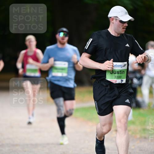 31.08.2025 - 21. Blankeneser Heldenlauf Dr. Thomas Lammeyer http://msf.ph/oto/8635496 31.08.2025 10:39:18 Laufen 3399 meine-sportfotos.de