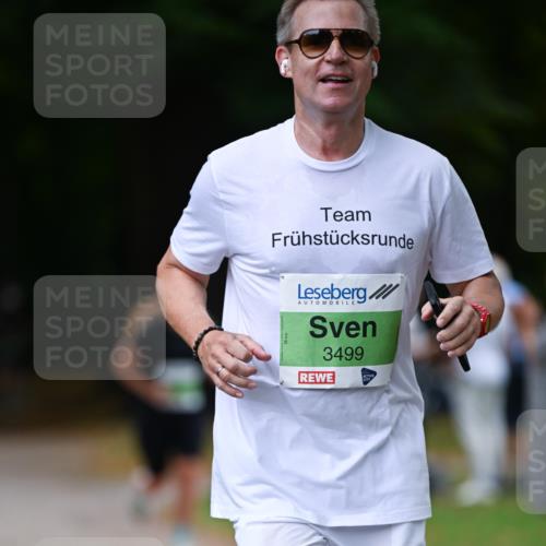 31.08.2025 - 21. Blankeneser Heldenlauf Dr. Thomas Lammeyer http://msf.ph/oto/8635534 31.08.2025 10:39:27 Laufen 3499 meine-sportfotos.de
