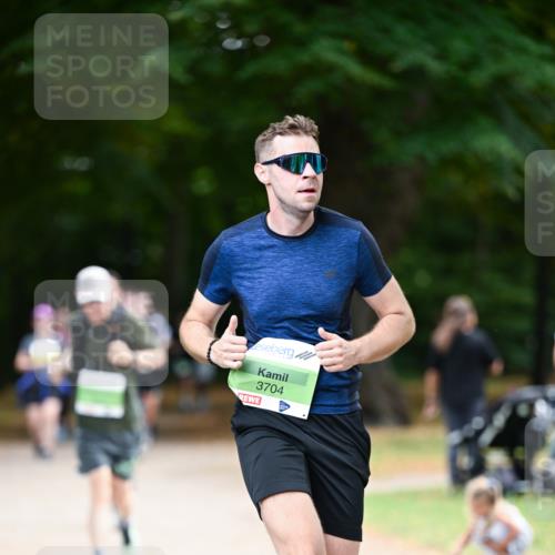 31.08.2025 - 21. Blankeneser Heldenlauf Dr. Thomas Lammeyer http://msf.ph/oto/8635561 31.08.2025 10:39:40 Laufen 3704 meine-sportfotos.de
