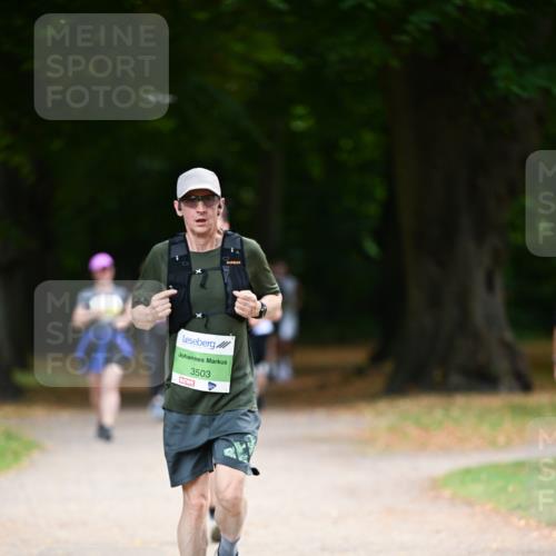 31.08.2025 - 21. Blankeneser Heldenlauf Dr. Thomas Lammeyer http://msf.ph/oto/8635567 31.08.2025 10:39:42 Laufen 3503 meine-sportfotos.de