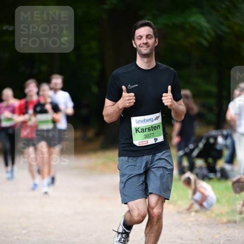 31.08.2025 - 21. Blankeneser Heldenlauf Dr. Thomas Lammeyer http://msf.ph/oto/8635587 31.08.2025 10:39:45 Laufen 3077 meine-sportfotos.de