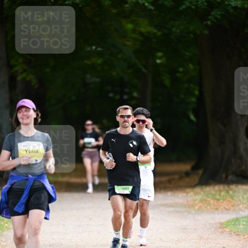 31.08.2025 - 21. Blankeneser Heldenlauf Dr. Thomas Lammeyer http://msf.ph/oto/8635623 31.08.2025 10:39:54 Laufen 3421 meine-sportfotos.de