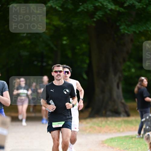 31.08.2025 - 21. Blankeneser Heldenlauf Dr. Thomas Lammeyer http://msf.ph/oto/8635631 31.08.2025 10:39:56 Laufen 3421 meine-sportfotos.de