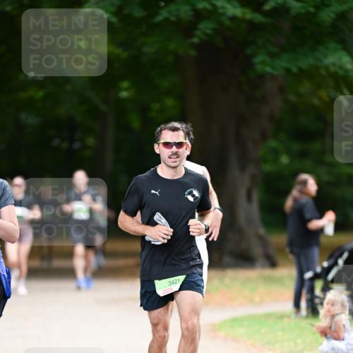 31.08.2025 - 21. Blankeneser Heldenlauf Dr. Thomas Lammeyer http://msf.ph/oto/8635636 31.08.2025 10:39:56 Laufen 3421 meine-sportfotos.de