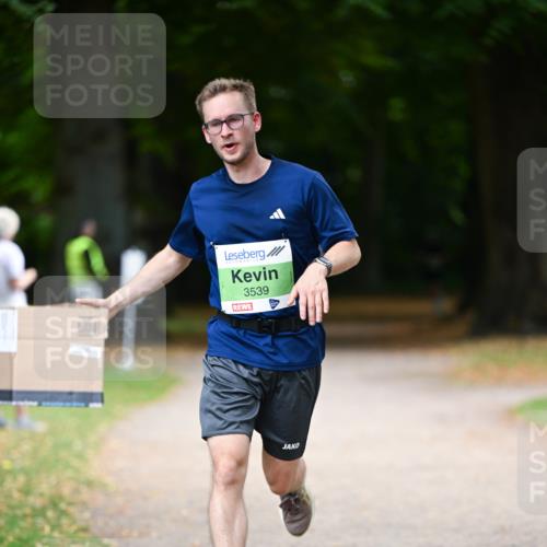 31.08.2025 - 21. Blankeneser Heldenlauf Dr. Thomas Lammeyer http://msf.ph/oto/8635682 31.08.2025 10:40:12 Laufen 3539 meine-sportfotos.de