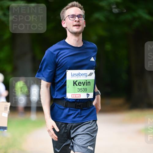 31.08.2025 - 21. Blankeneser Heldenlauf Dr. Thomas Lammeyer http://msf.ph/oto/8635690 31.08.2025 10:40:13 Laufen 3539 meine-sportfotos.de