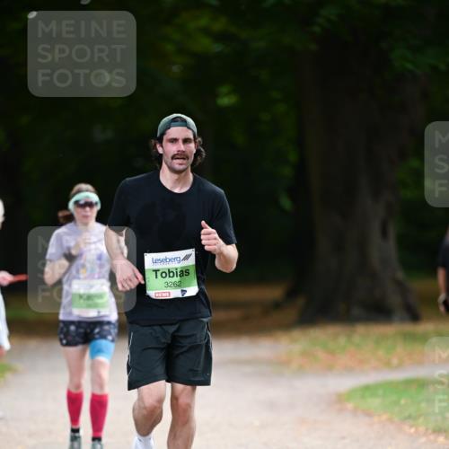 31.08.2025 - 21. Blankeneser Heldenlauf Dr. Thomas Lammeyer http://msf.ph/oto/8635721 31.08.2025 10:40:34 Laufen 3262 meine-sportfotos.de