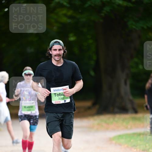 31.08.2025 - 21. Blankeneser Heldenlauf Dr. Thomas Lammeyer http://msf.ph/oto/8635723 31.08.2025 10:40:34 Laufen 3262 meine-sportfotos.de