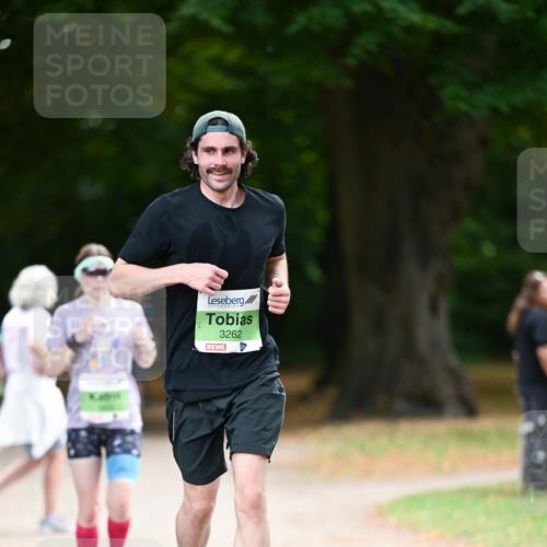 31.08.2025 - 21. Blankeneser Heldenlauf Dr. Thomas Lammeyer http://msf.ph/oto/8635725 31.08.2025 10:40:34 Laufen 3262 meine-sportfotos.de