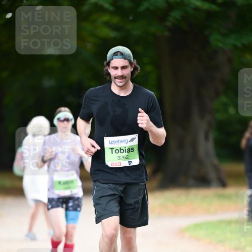 31.08.2025 - 21. Blankeneser Heldenlauf Dr. Thomas Lammeyer http://msf.ph/oto/8635727 31.08.2025 10:40:35 Laufen 3262 meine-sportfotos.de