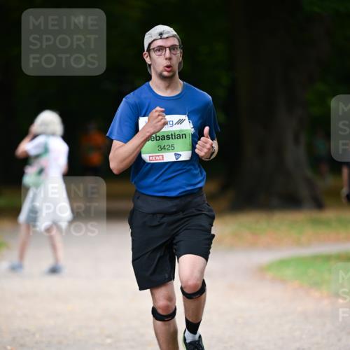 31.08.2025 - 21. Blankeneser Heldenlauf Dr. Thomas Lammeyer http://msf.ph/oto/8635749 31.08.2025 10:40:49 Laufen 3425 meine-sportfotos.de