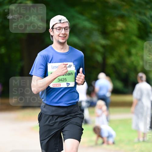 31.08.2025 - 21. Blankeneser Heldenlauf Dr. Thomas Lammeyer http://msf.ph/oto/8635759 31.08.2025 10:40:50 Laufen 3425 meine-sportfotos.de