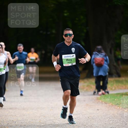 31.08.2025 - 21. Blankeneser Heldenlauf Dr. Thomas Lammeyer http://msf.ph/oto/8635836 31.08.2025 10:41:21 Laufen 3624 meine-sportfotos.de