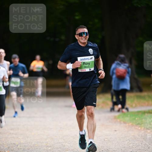 31.08.2025 - 21. Blankeneser Heldenlauf Dr. Thomas Lammeyer http://msf.ph/oto/8635840 31.08.2025 10:41:22 Laufen 3624 meine-sportfotos.de