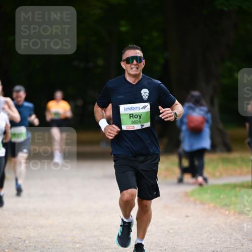 31.08.2025 - 21. Blankeneser Heldenlauf Dr. Thomas Lammeyer http://msf.ph/oto/8635842 31.08.2025 10:41:22 Laufen 3624 meine-sportfotos.de