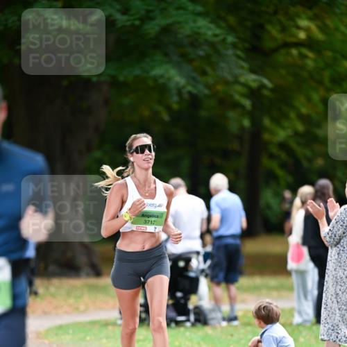31.08.2025 - 21. Blankeneser Heldenlauf Dr. Thomas Lammeyer http://msf.ph/oto/8635867 31.08.2025 10:41:29 Laufen 3712 meine-sportfotos.de