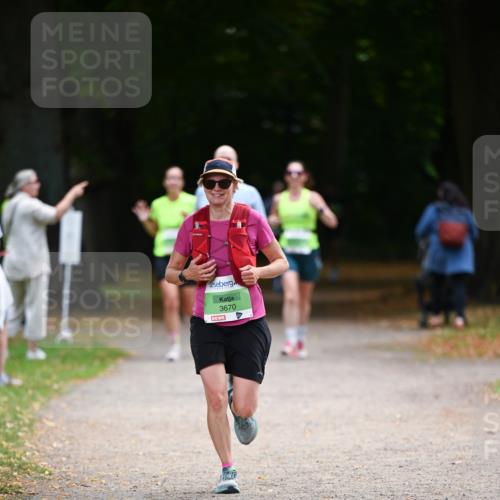 31.08.2025 - 21. Blankeneser Heldenlauf Dr. Thomas Lammeyer http://msf.ph/oto/8635902 31.08.2025 10:41:38 Laufen 3670 meine-sportfotos.de