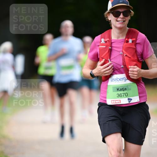 31.08.2025 - 21. Blankeneser Heldenlauf Dr. Thomas Lammeyer http://msf.ph/oto/8635923 31.08.2025 10:41:41 Laufen 3670 meine-sportfotos.de