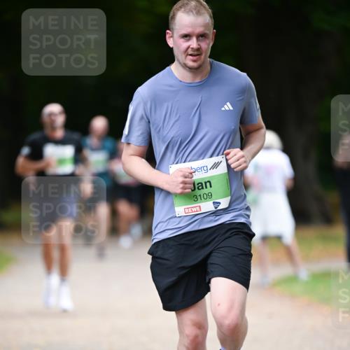 31.08.2025 - 21. Blankeneser Heldenlauf Dr. Thomas Lammeyer http://msf.ph/oto/8635958 31.08.2025 10:41:54 Laufen 3109 meine-sportfotos.de
