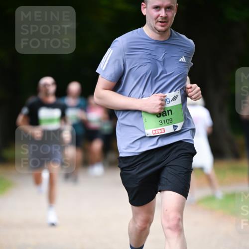 31.08.2025 - 21. Blankeneser Heldenlauf Dr. Thomas Lammeyer http://msf.ph/oto/8635959 31.08.2025 10:41:54 Laufen 3109 meine-sportfotos.de