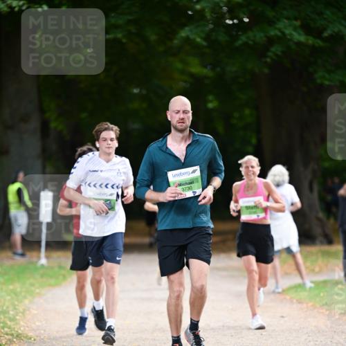 31.08.2025 - 21. Blankeneser Heldenlauf Dr. Thomas Lammeyer http://msf.ph/oto/8635997 31.08.2025 10:42:01 Laufen 3730 meine-sportfotos.de