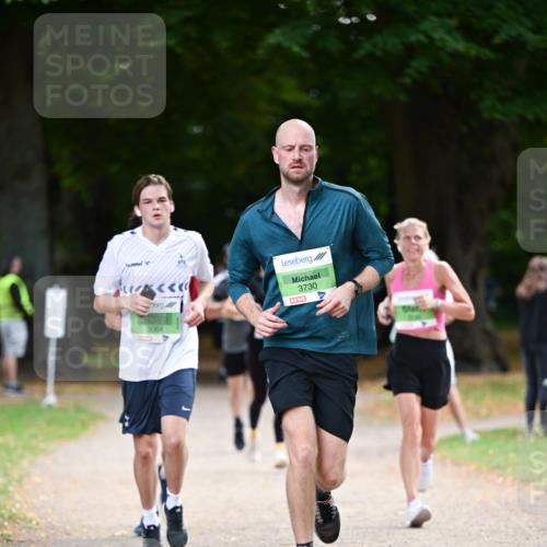 31.08.2025 - 21. Blankeneser Heldenlauf Dr. Thomas Lammeyer http://msf.ph/oto/8636002 31.08.2025 10:42:02 Laufen 3064, 3730 meine-sportfotos.de
