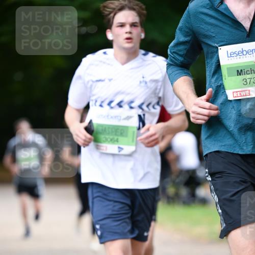 31.08.2025 - 21. Blankeneser Heldenlauf Dr. Thomas Lammeyer http://msf.ph/oto/8636017 31.08.2025 10:42:05 Laufen 3064, 373 meine-sportfotos.de