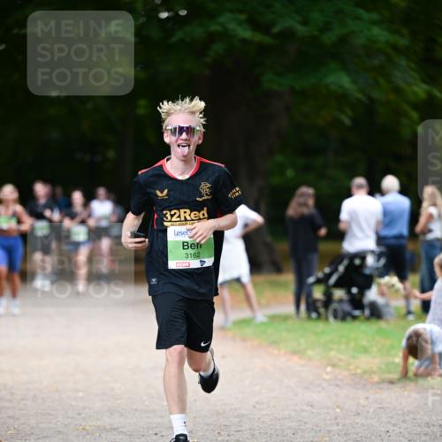 31.08.2025 - 21. Blankeneser Heldenlauf Dr. Thomas Lammeyer http://msf.ph/oto/8636036 31.08.2025 10:42:13 Laufen 32, 3162 meine-sportfotos.de