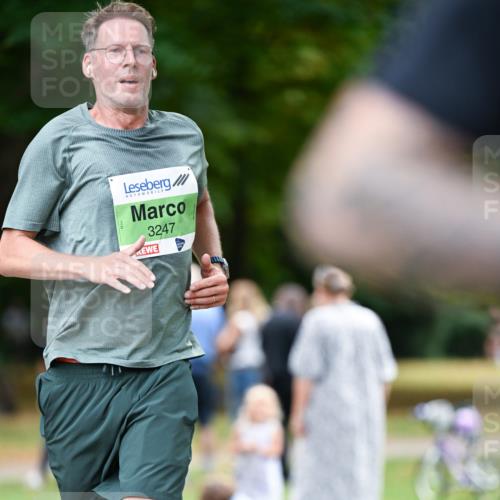 31.08.2025 - 21. Blankeneser Heldenlauf Dr. Thomas Lammeyer http://msf.ph/oto/8636201 31.08.2025 10:43:03 Laufen 3247 meine-sportfotos.de