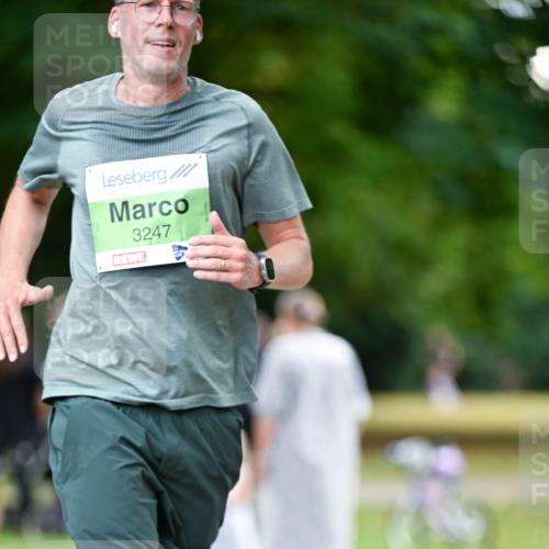 31.08.2025 - 21. Blankeneser Heldenlauf Dr. Thomas Lammeyer http://msf.ph/oto/8636204 31.08.2025 10:43:03 Laufen 3247 meine-sportfotos.de