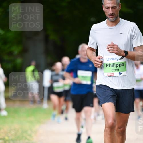 31.08.2025 - 21. Blankeneser Heldenlauf Dr. Thomas Lammeyer http://msf.ph/oto/8636223 31.08.2025 10:43:11 Laufen 3269 meine-sportfotos.de