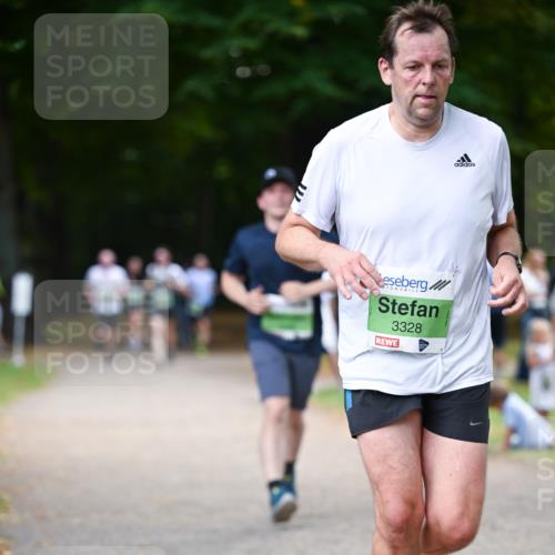 31.08.2025 - 21. Blankeneser Heldenlauf Dr. Thomas Lammeyer http://msf.ph/oto/8636271 31.08.2025 10:43:20 Laufen 3328 meine-sportfotos.de